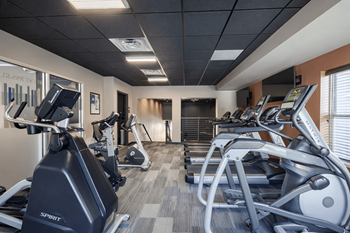 The felix 24-hour fitness & wellness center